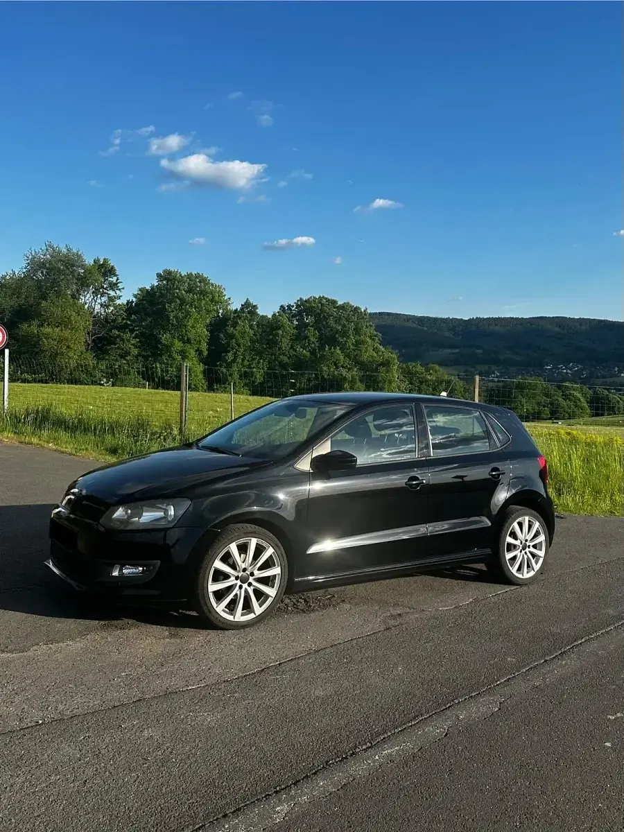 Gebraucht VW Polo 75 PS (55 kW) 2011 Schwarz Kleinwagen
