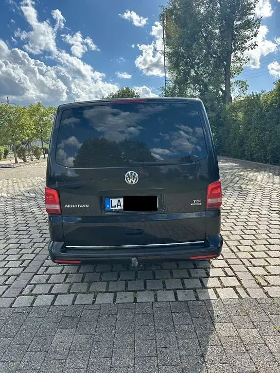 Gebraucht VW Multivan Highline 179 PS (131 kW) 2015 Schwarz Van / Kleinbus