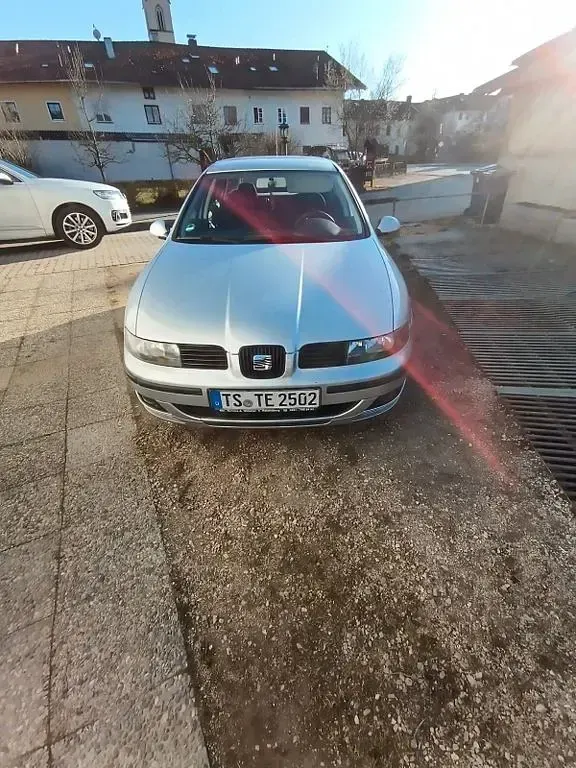 Gebraucht Seat Leon 105 PS (77 kW) 2006 Silber Kleinwagen