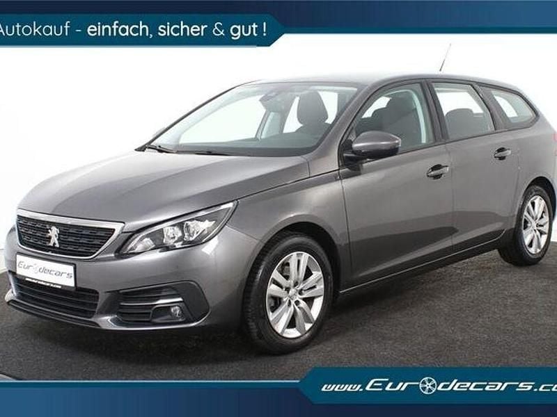 Grau Gebraucht 2021 Peugeot 308 Allure Kombi | 13.500 € (Guter Preis) - Bild 1/4