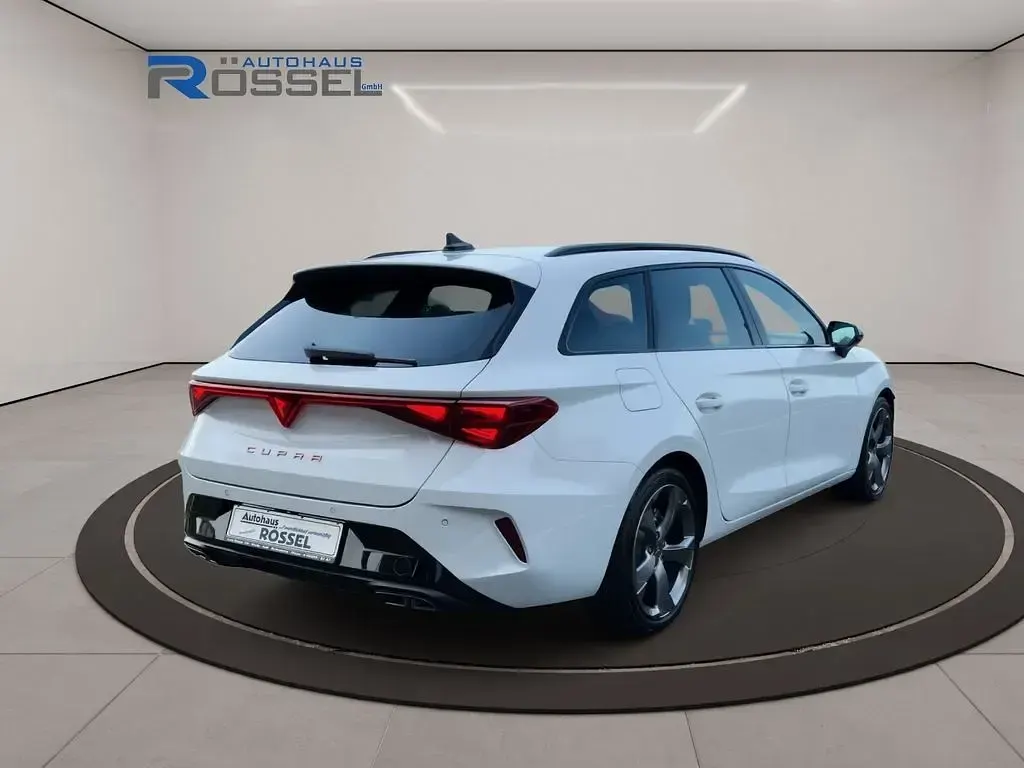 Neu Cupra Leon 150 PS (110 kW) 2026 Schwarz Limousine