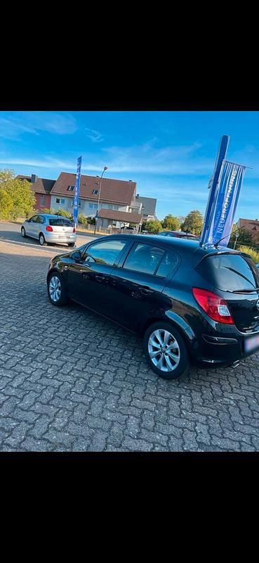 Gebraucht Opel Corsa 87 PS (63 kW) 2012 Schwarz Kleinwagen
