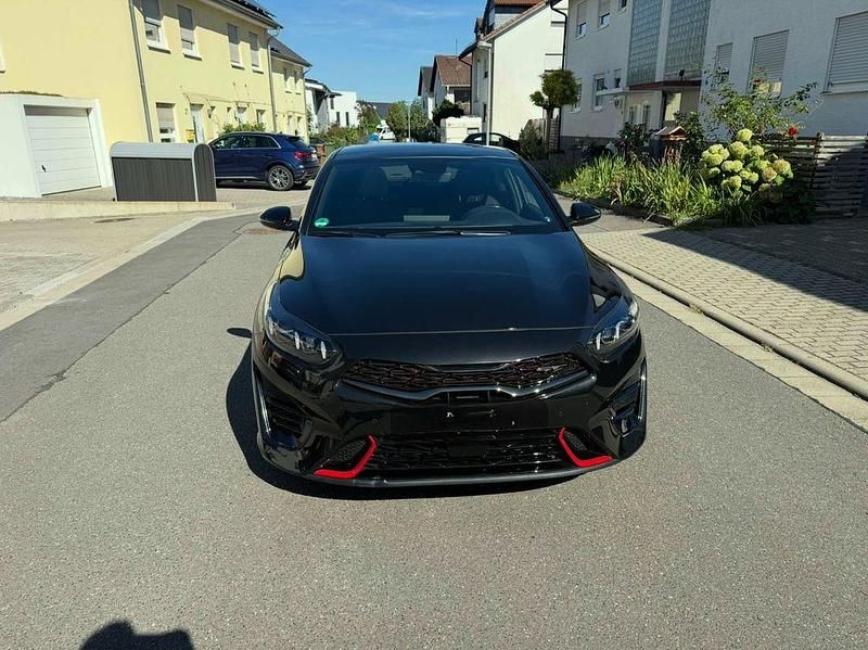 Gebraucht Kia ProCeed GT 204 PS (150 kW) 2023 Schwarz Limousine