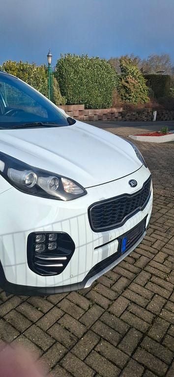 Weiß Gebraucht 2017 Kia Sportage SUV | 11.800 € (Superpreis) - Bild 1/4