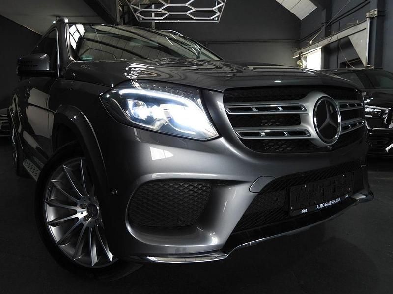 Grau Gebraucht 2016 Mercedes GLS350 AMG line SUV | 38.900 € (Etwas zu teuer) - Bild 1/4