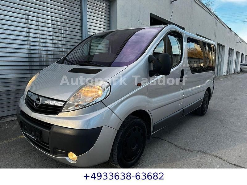 Gebraucht Opel Vivaro 114 PS (83 kW) 2011 Other Van / Kleinbus