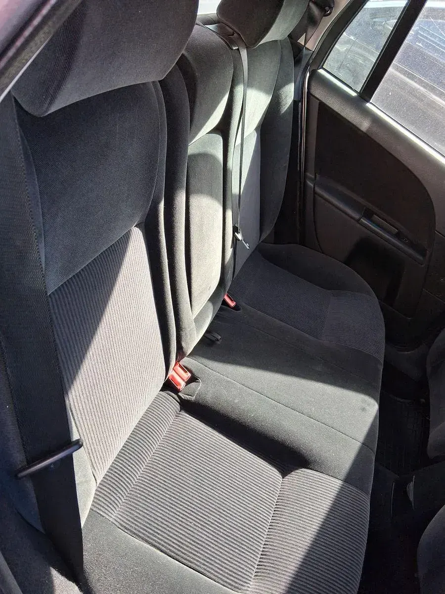 Gebraucht Ford Mondeo Ghia 125 PS (91 kW) 2004 Grau Kombi