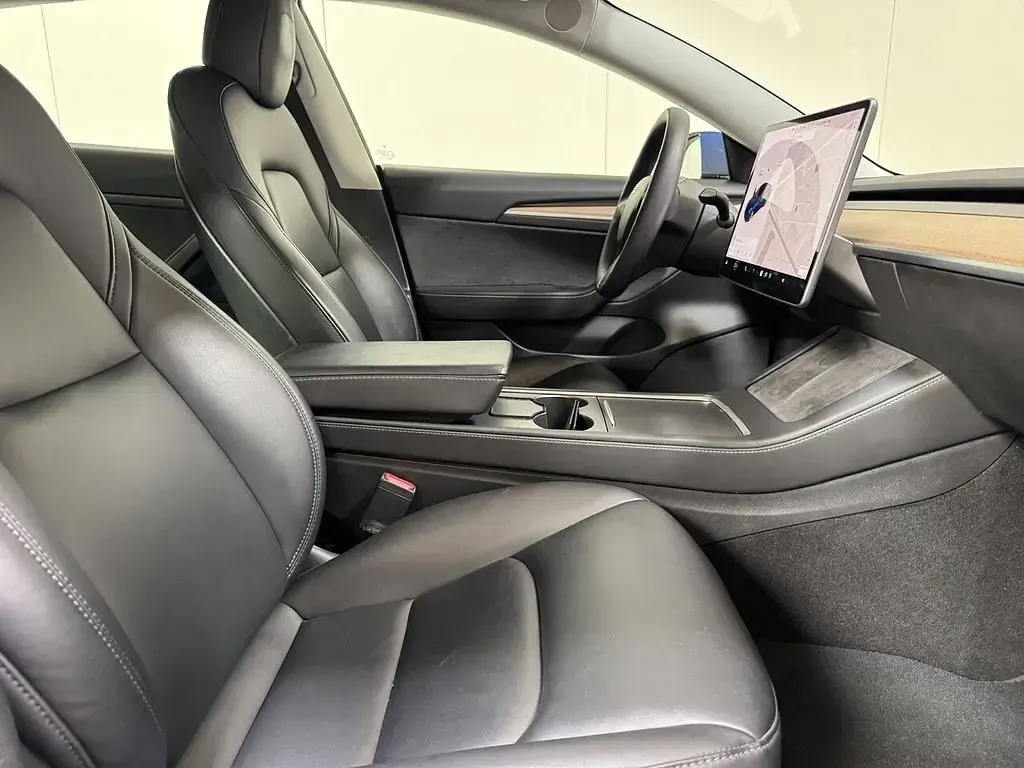 Second-hand Tesla Model 3 258 kW (351 CP) 2021 Albastru Berlinǎ