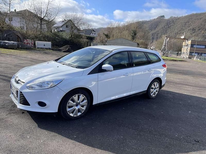 Gebraucht Ford Focus 125 PS (91 kW) 2014 Kombi