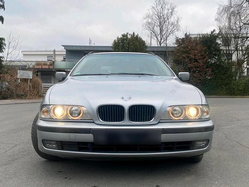 Gebraucht BMW 523 170 PS (125 kW) 1997 Silber Kombi