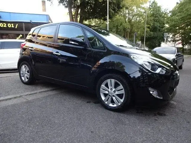 Gebraucht Hyundai ix20 Style 125 PS (91 kW) 2012 Schwarz Kleinwagen