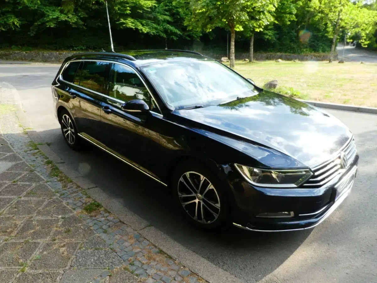 Gebraucht VW Passat Comfortline 190 PS (139 kW) 2016 Schwarz Kombi