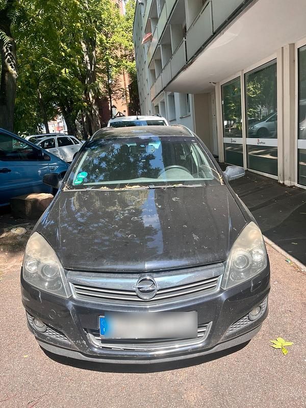 Schwarz Gebraucht 2008 Opel Astra Kombi | 900 € (Superpreis) - Bild 1/4