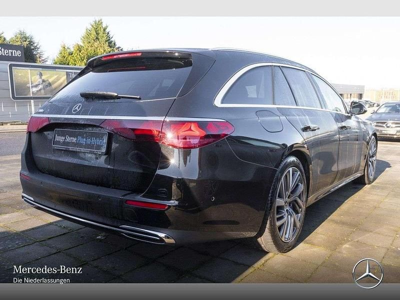Gebraucht Mercedes E300 Advanced 204 PS (150 kW) 2025 Schwarz Limousine