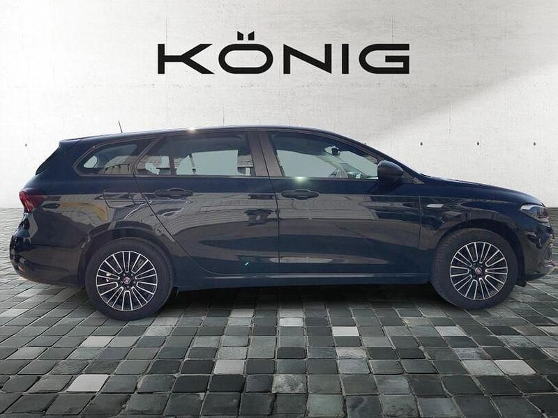 Gebraucht Fiat Tipo Cross 131 PS (96 kW) 2023 New nero Limousine