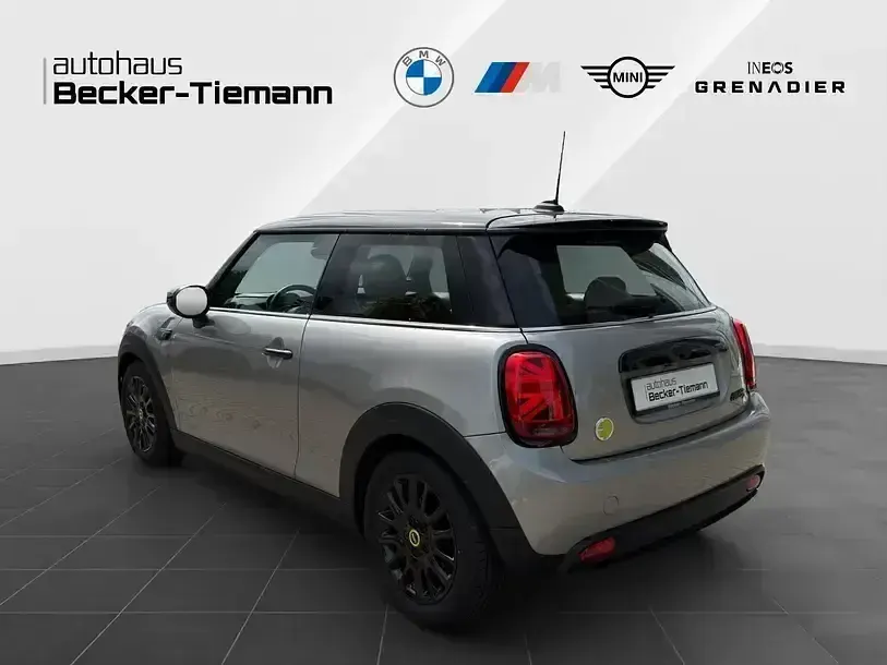 Używany Mini Cooper 135 kW (184 KM) 2023 Andere Hatchback