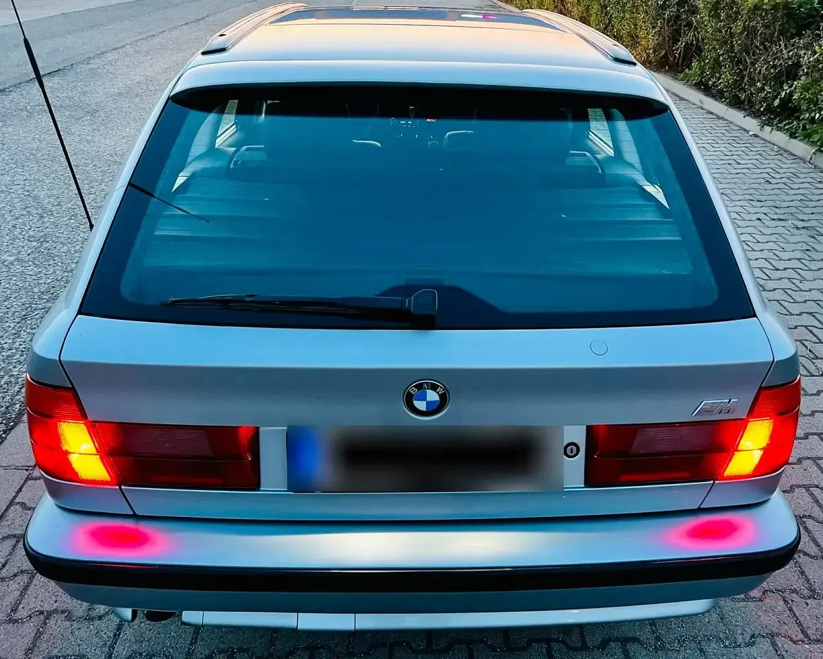 Gebraucht BMW 525 143 PS (105 kW) 1995 Silber Kombi