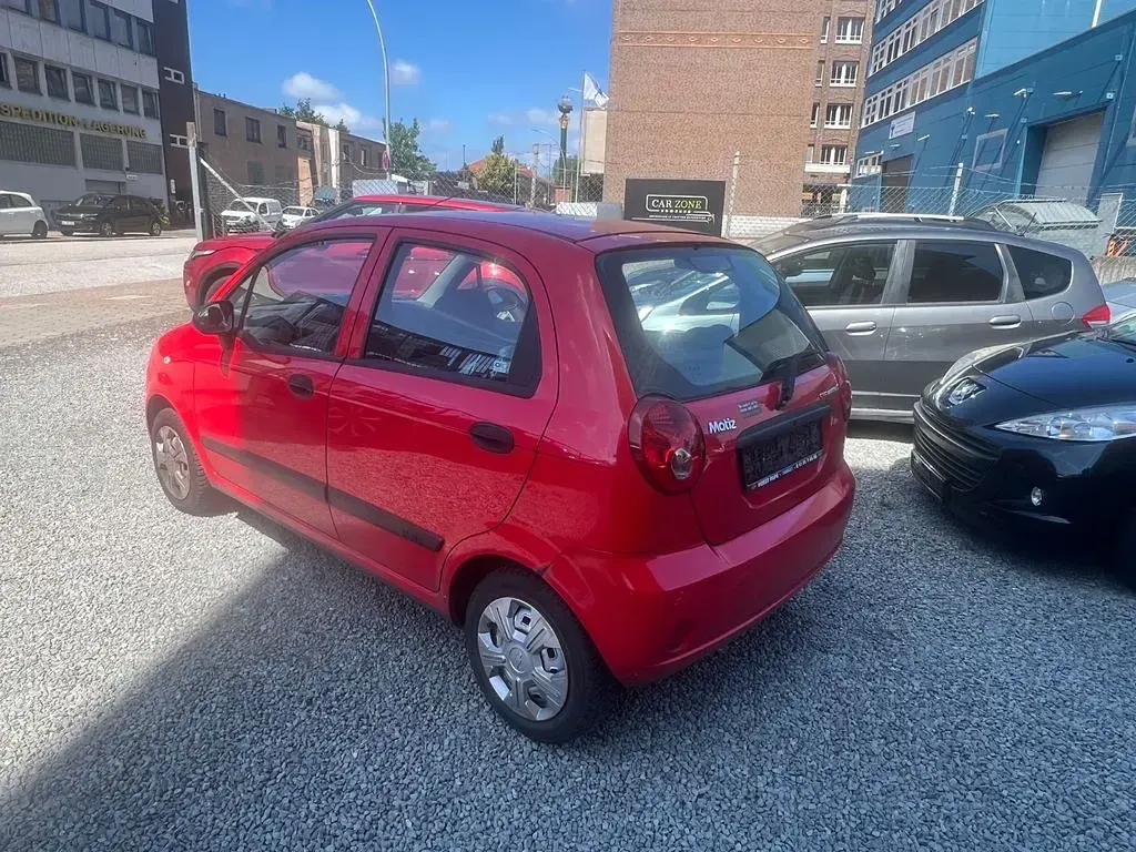 Gebraucht Chevrolet Matiz 52 PS (38 kW) 2009 Rot Kleinwagen