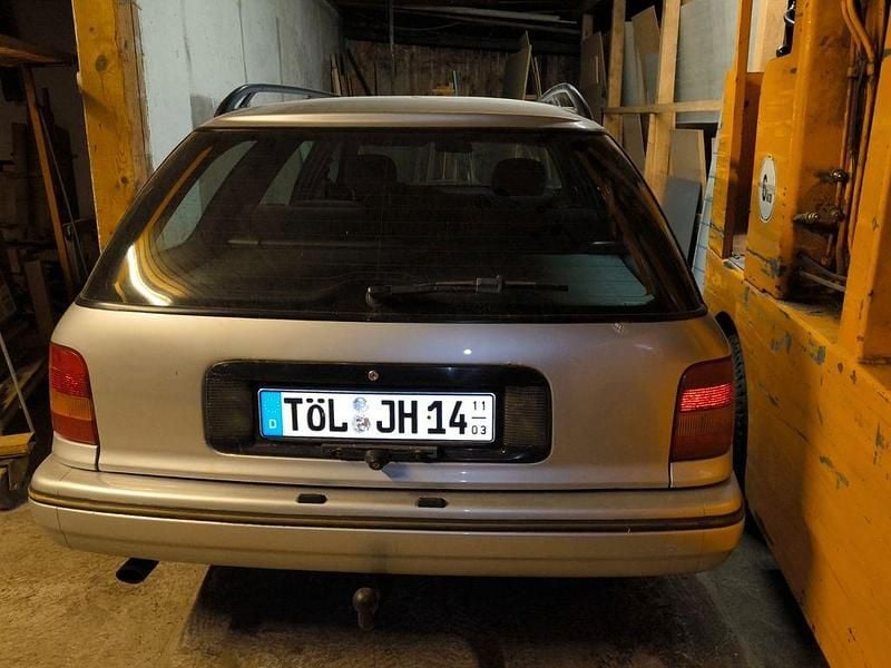 Gebraucht Ford Scorpio 145 PS (106 kW) 1994 Silber Limousine