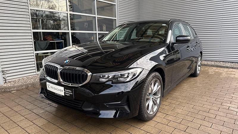 Gebraucht BMW 318 Advantage 156 PS (114 kW) 2022 Schwarz uni Kombi