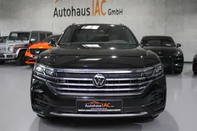 Gebraucht VW Touareg R-line 340 PS (250 kW) 2023 Schwarz SUV