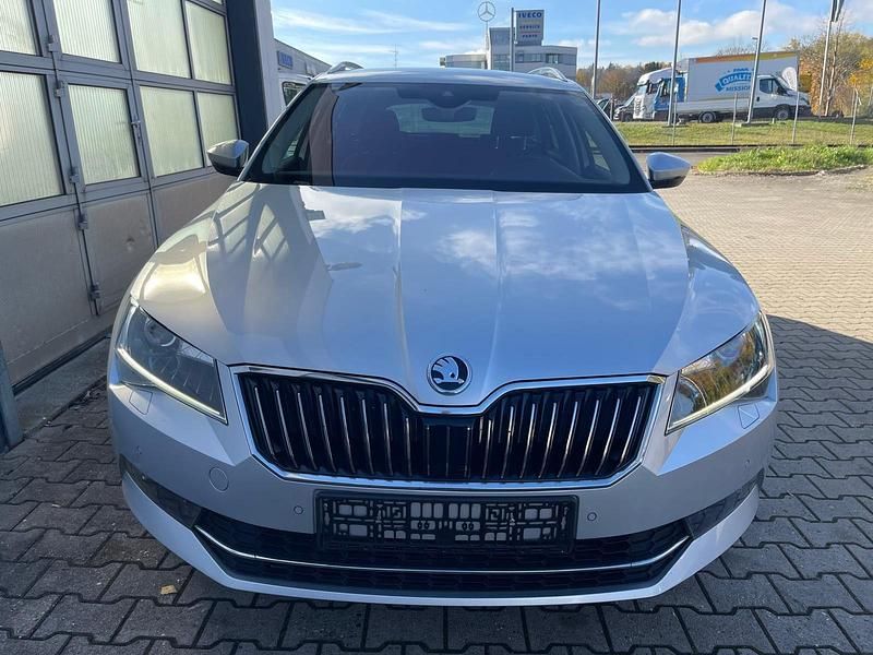 Gebraucht Skoda Superb Style 150 PS (110 kW) 2017 Silber Kombi