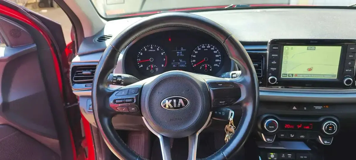 Gebraucht Kia Rio DREAM-TEAM Edition 84 PS (61 kW) 2018 Rot Kleinwagen