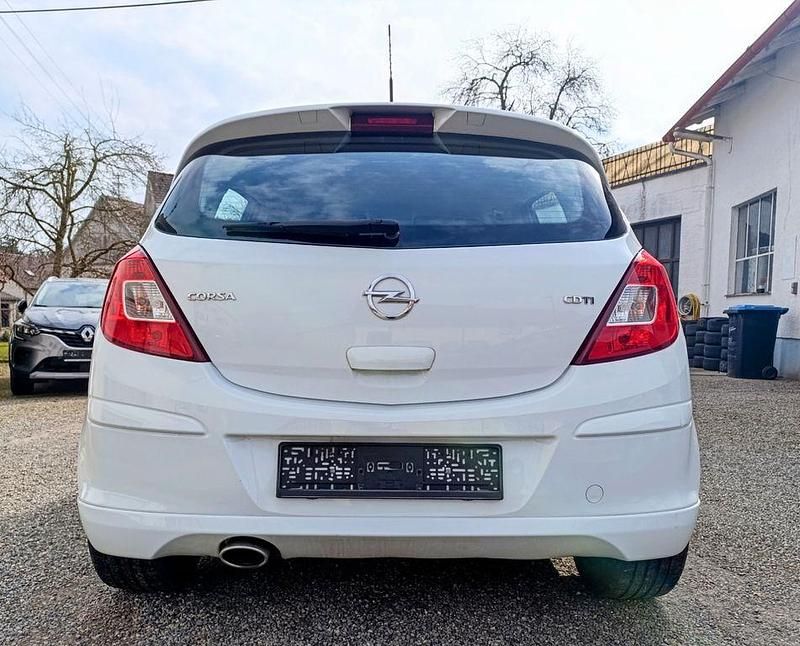 Second-hand Opel Corsa Active 131 CP (96 kW) 2013 Alb Hatchback