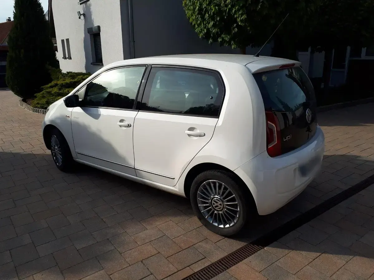 Gebraucht VW up! 60 PS (44 kW) 2013 Weiß Kleinwagen