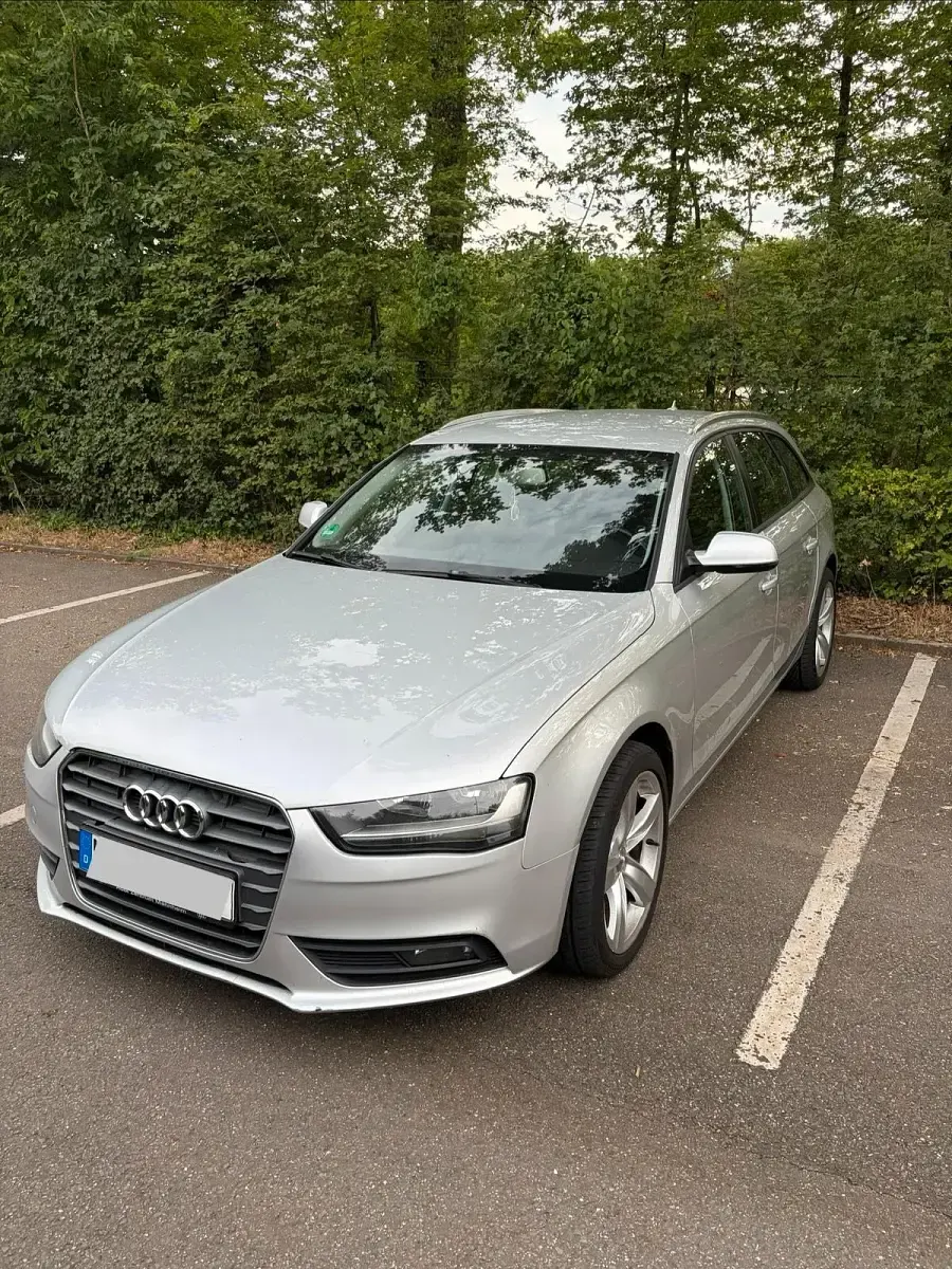 Gebraucht Audi A4 143 PS (105 kW) 2013 Grau Kombi