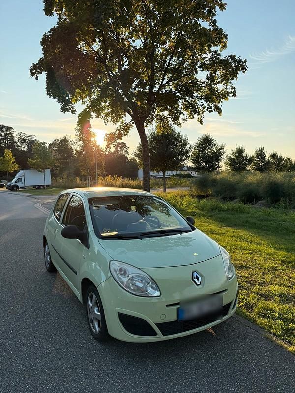 Gelb Gebraucht 2007 Renault Twingo Kleinwagen | 999 € (Fairer Preis) - Bild 1/4
