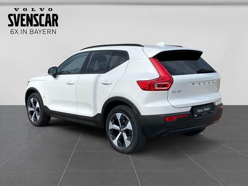 Gebraucht Volvo XC40 Plus 163 PS (119 kW) 2024 Weiss SUV