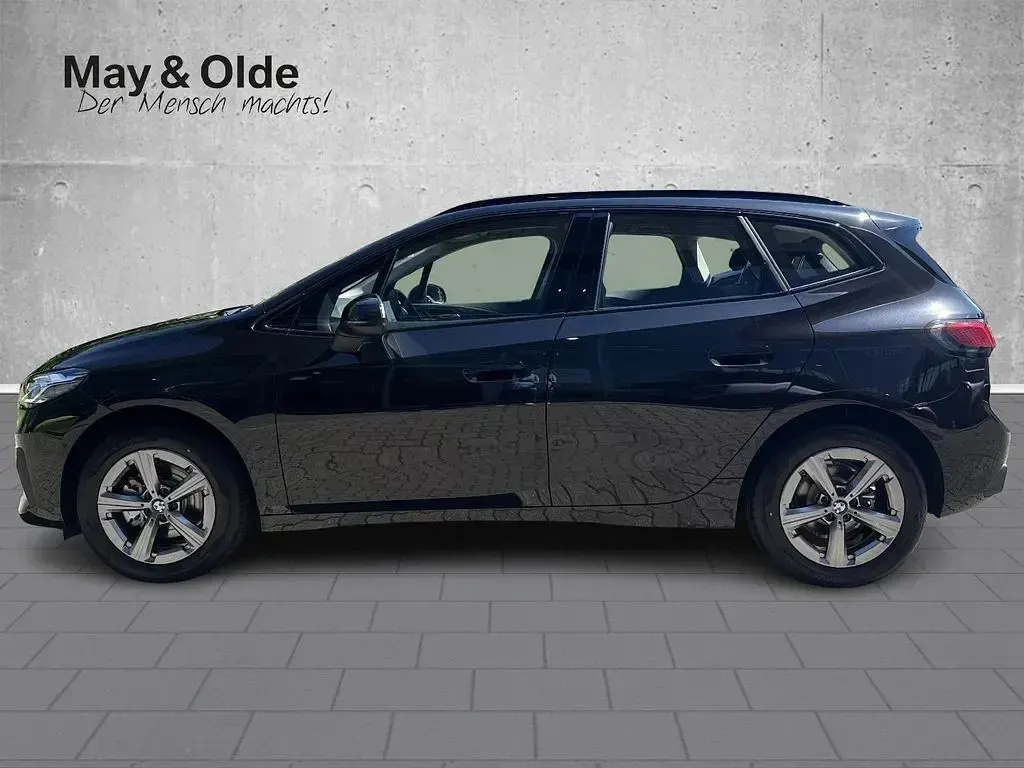 Neu BMW 218 Active Tourer 136 PS (100 kW) 2026 Black sapphire metallic Van / Kleinbus