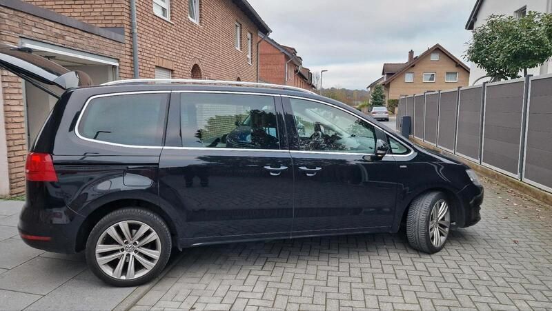 Schwarz Gebraucht 2013 VW Sharan Life Van / Kleinbus | 13.000 € (Fairer Preis) - Bild 1/4