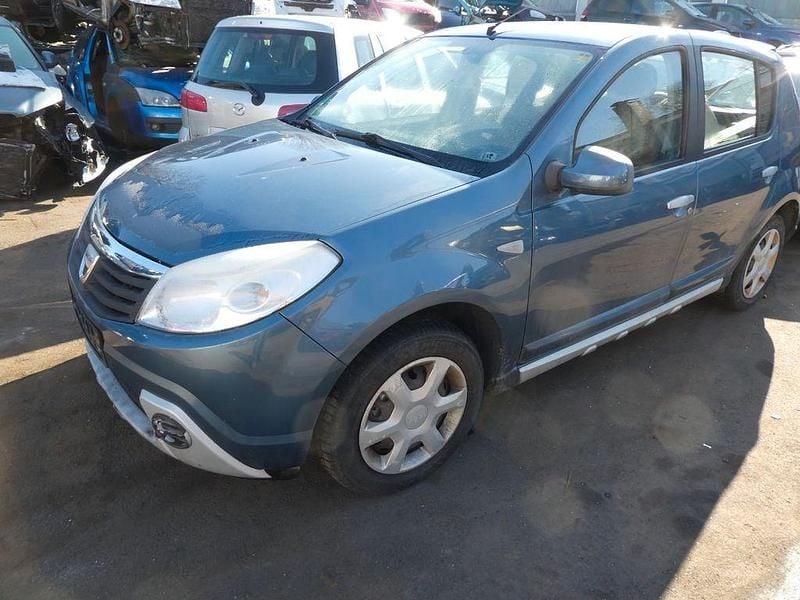 Gebraucht Dacia Sandero Lauréate 75 PS (55 kW) 2011 Blau Limousine