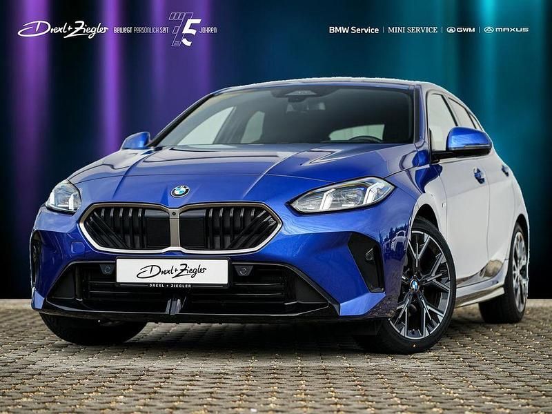 M portiamoblau metallic Gebraucht 2025 BMW 120 M Sport Kleinwagen | 32.990 € (Guter Preis) - Bild 1/4