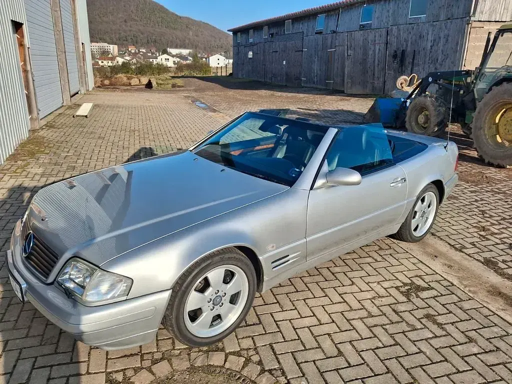 Second-hand Mercedes SL320 224 CP (164 kW) 2000 Argintiu Cabrio