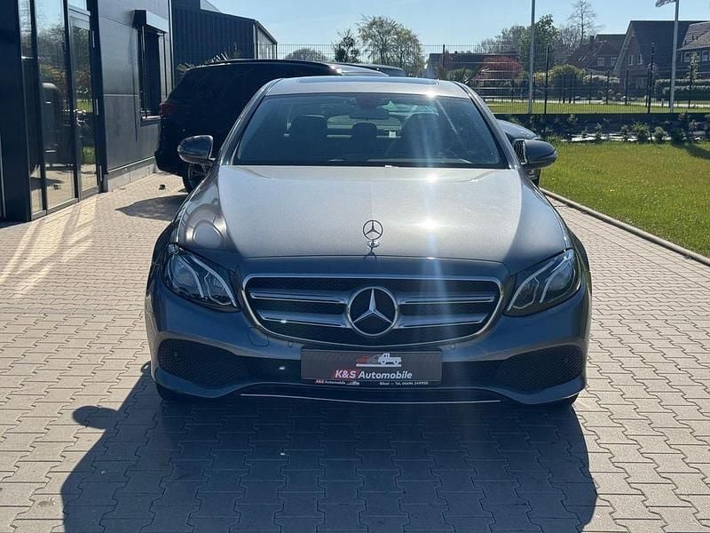 Usata Mercedes E220 194 CV (142 kW) 2017 Grigio Berlina