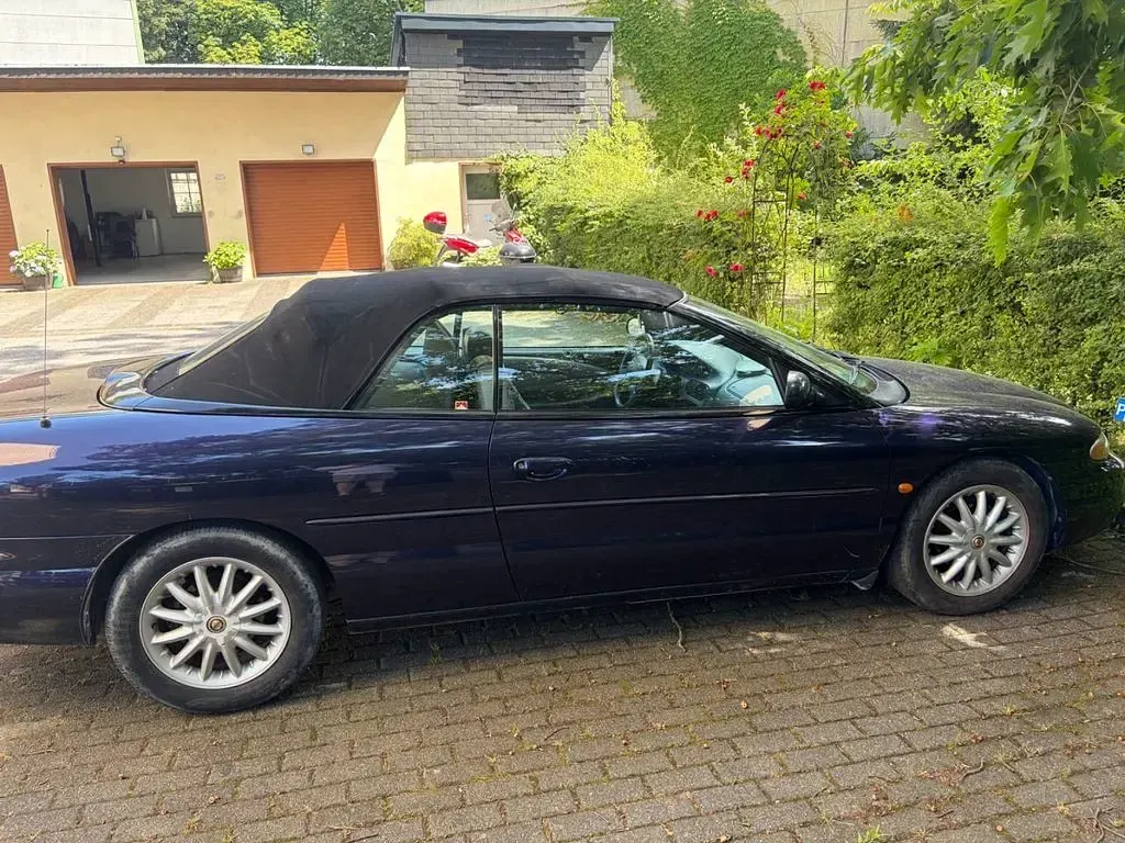 Gebraucht Chrysler Stratus 163 PS (119 kW) 1997 Violett Cabrio