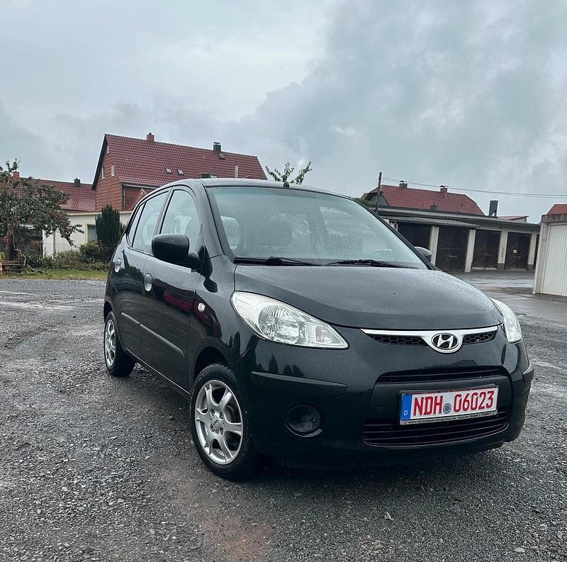 Schwarz Gebraucht 2010 Hyundai i10 Kleinwagen | 2.550 € (Fairer Preis) - Bild 1/4