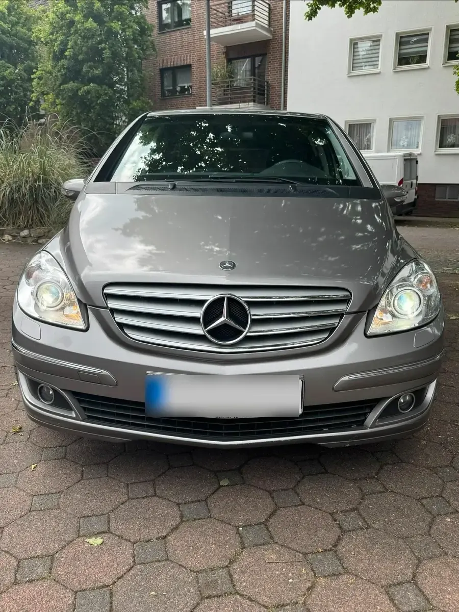Gebraucht Mercedes B170 Avantgarde 115 PS (84 kW) 2007 Braun Van / Kleinbus