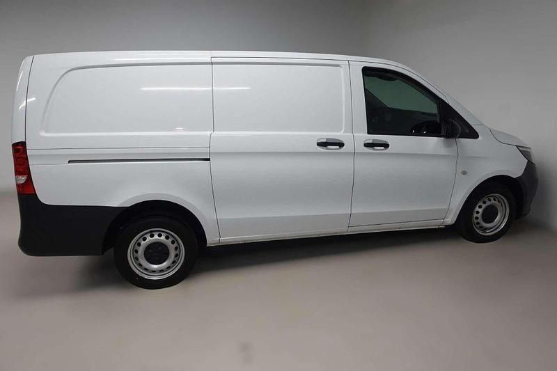 Gebraucht Mercedes Vito 102 PS (75 kW) 2021 Arktikweiss Van