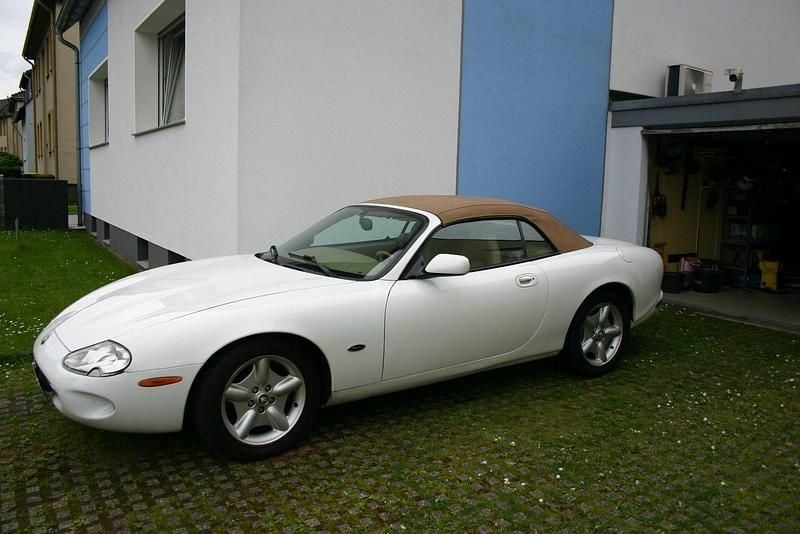 Weiß Gebraucht 1997 Jaguar XK Cabrio | 12.000 € - Bild 1/4