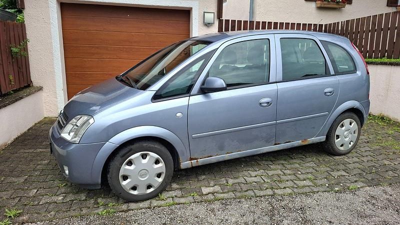 Grau Gebraucht 2005 Opel Meriva Van / Kleinbus | 300 € (Superpreis) - Bild 1/4