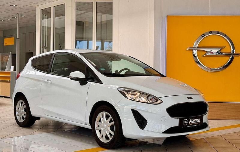 Gebraucht Ford Fiesta Trend 71 PS (52 kW) 2017 Weiß Kleinwagen