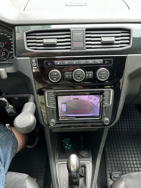 Gebraucht VW Caddy Highline 131 PS (96 kW) 2018 Weiß Van / Kleinbus