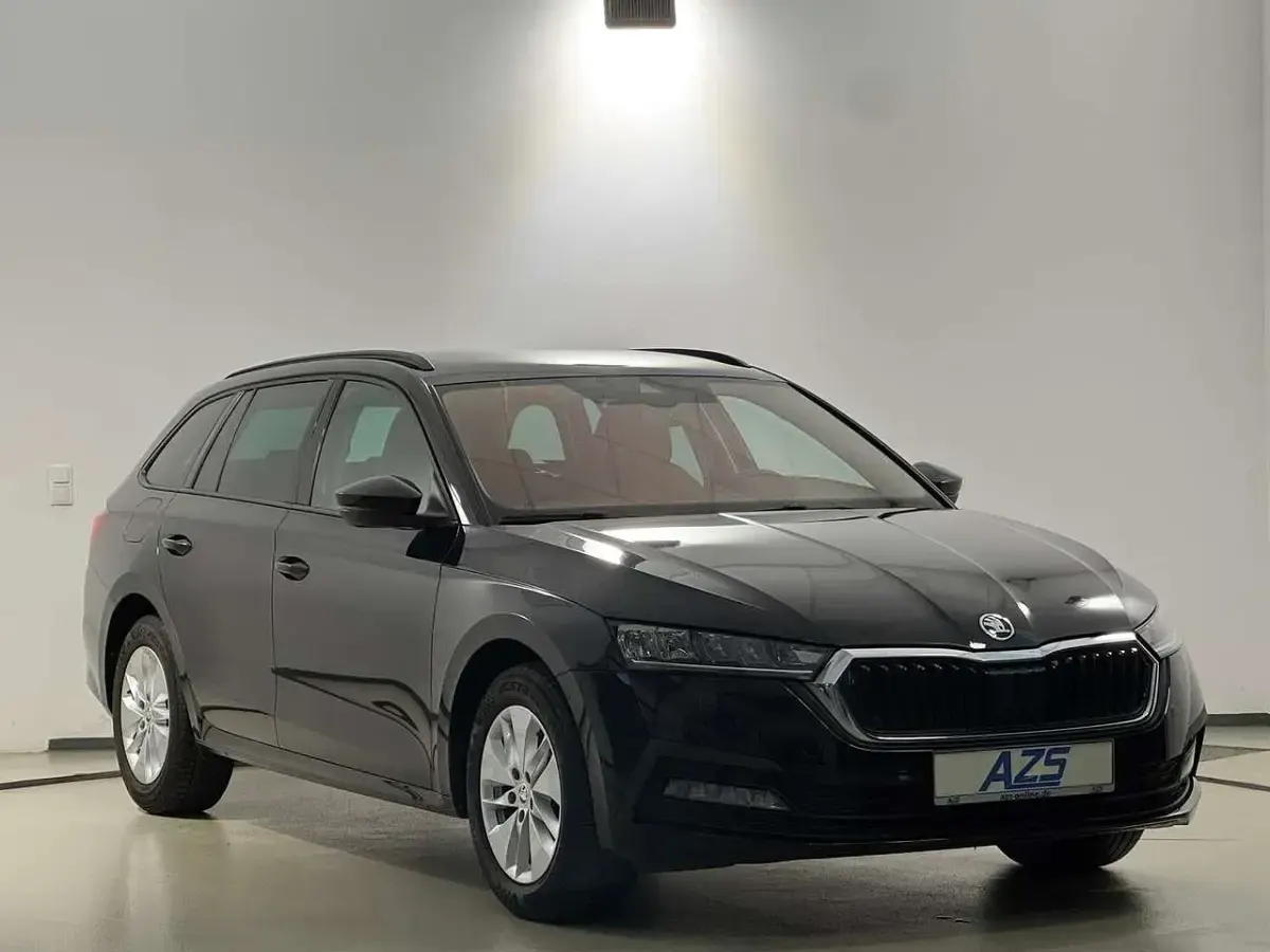 Gebraucht Skoda Octavia Ambition 116 PS (85 kW) 2023 Schwarz Kombi