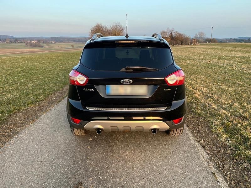Gebraucht Ford Kuga Titanium 163 PS (119 kW) 2010 Schwarz SUV