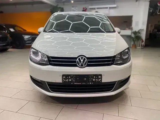 Gebraucht VW Sharan Comfortline 177 PS (130 kW) 2013 Weiß Van / Kleinbus