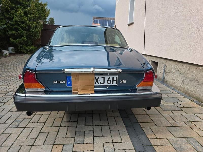 Gebraucht Jaguar XJ6 205 PS (150 kW) 1986 Blau Limousine
